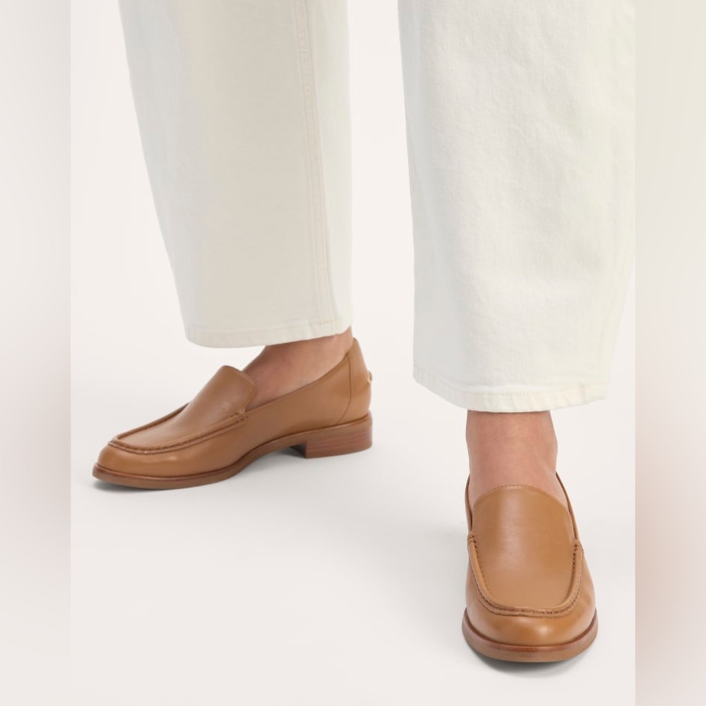 NWOB Everlane The Modern Loafer in Camel, Genuine Leather, Tapered Toe, Size 7